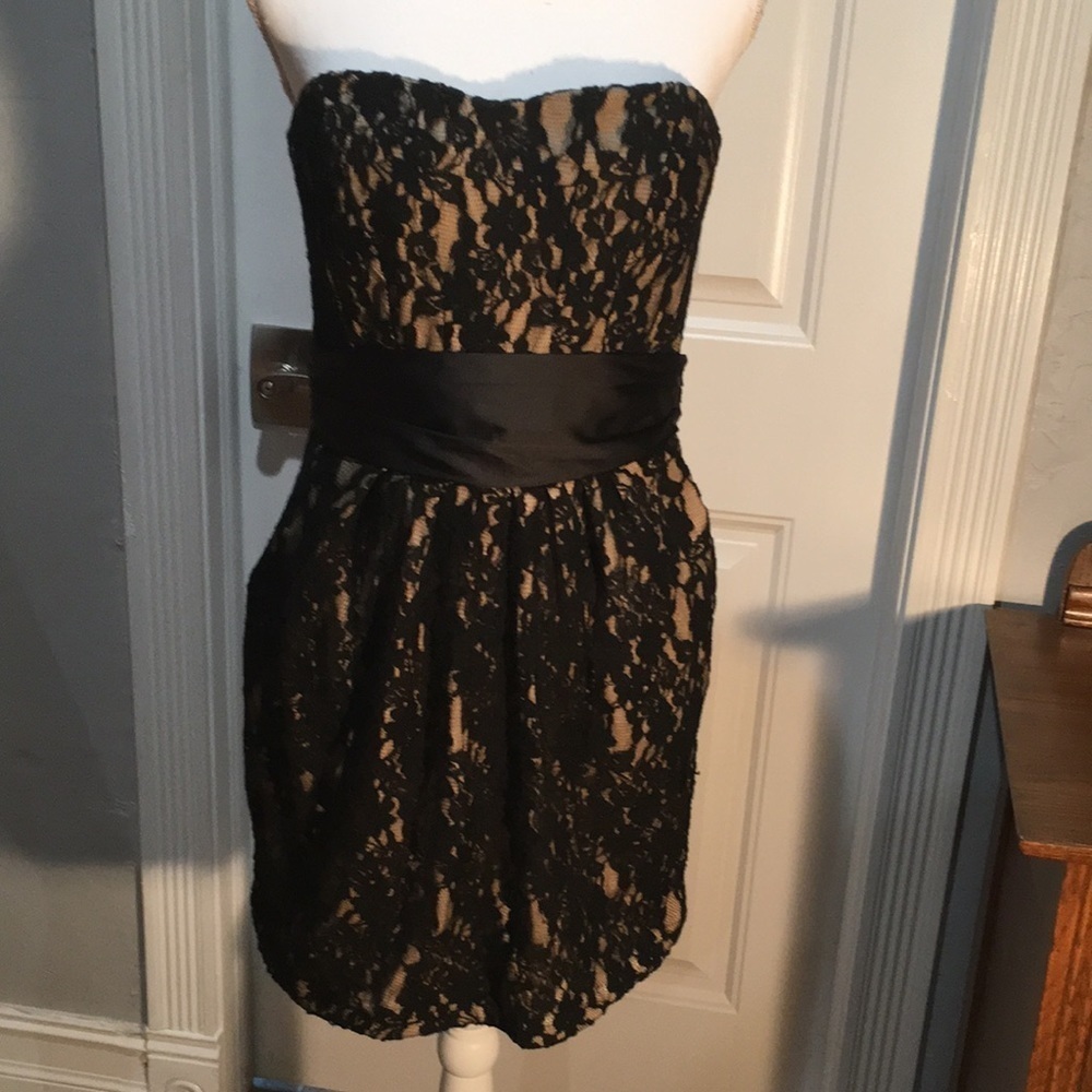 Mustard Seed Strapless black lace mini dress/gown. Size Large Pockets Formal.